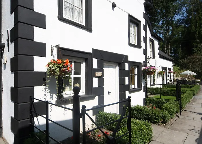 Sherrifs Lodge - Hw7730